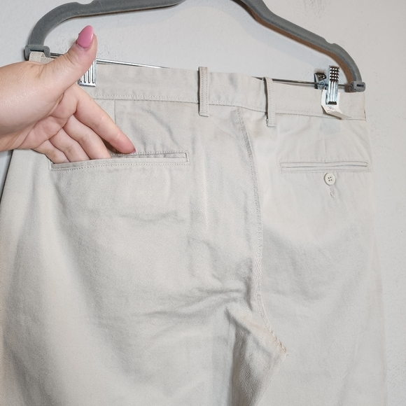 NWT J. Crew Urban Slim Fit Light beige chinos. Men's size 31×30. - Picture 15 of 16